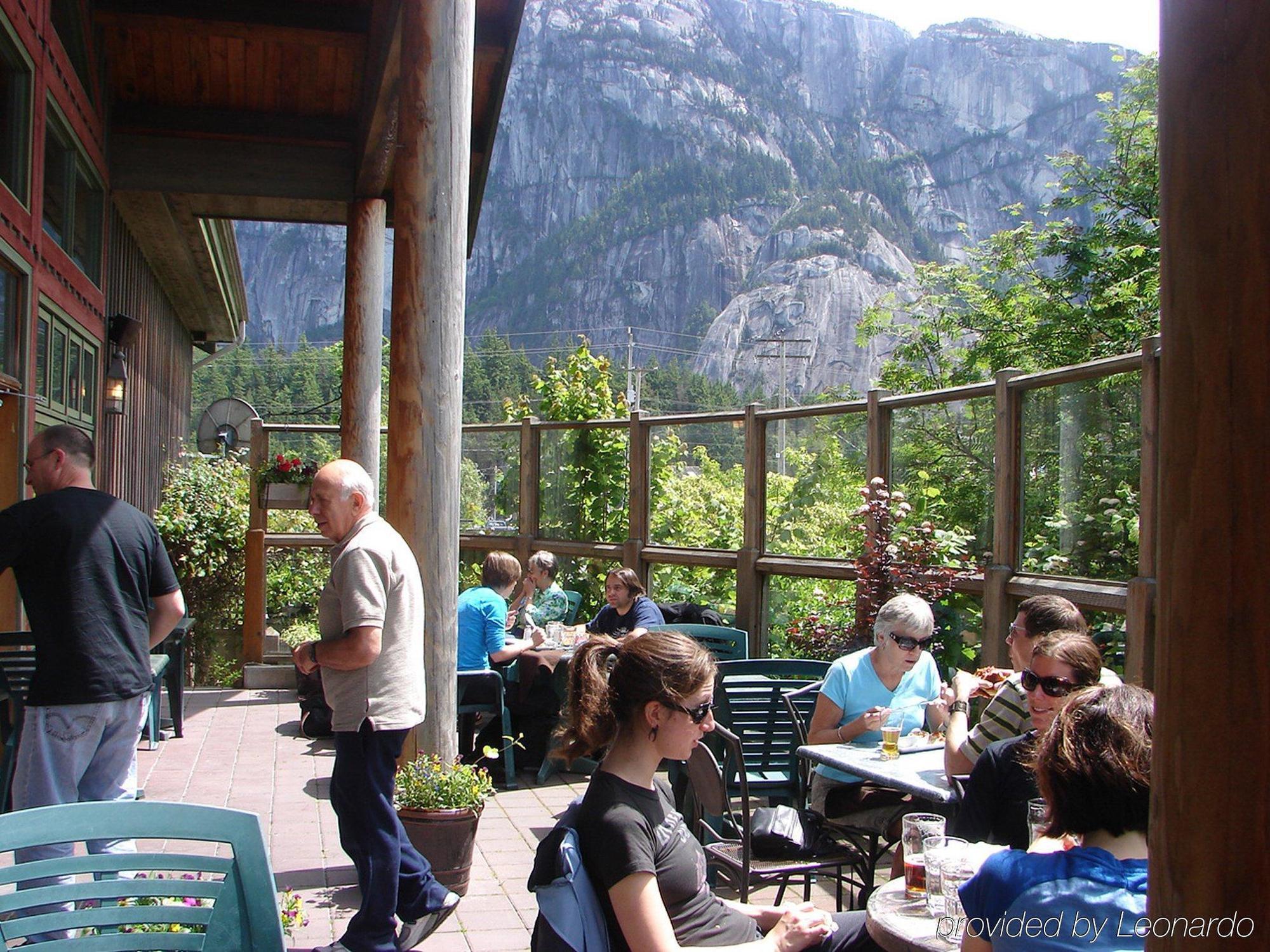 Howe Sound Inn & Brewing Company Сквомиш Ресторан фото